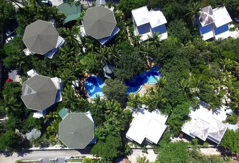 Paradise Beach Hotel & Resort