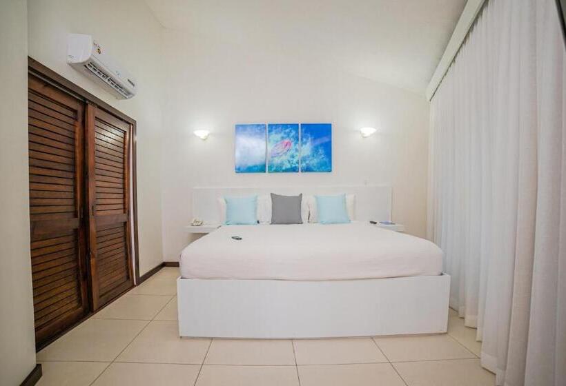 Paradise Beach Hotel & Resort