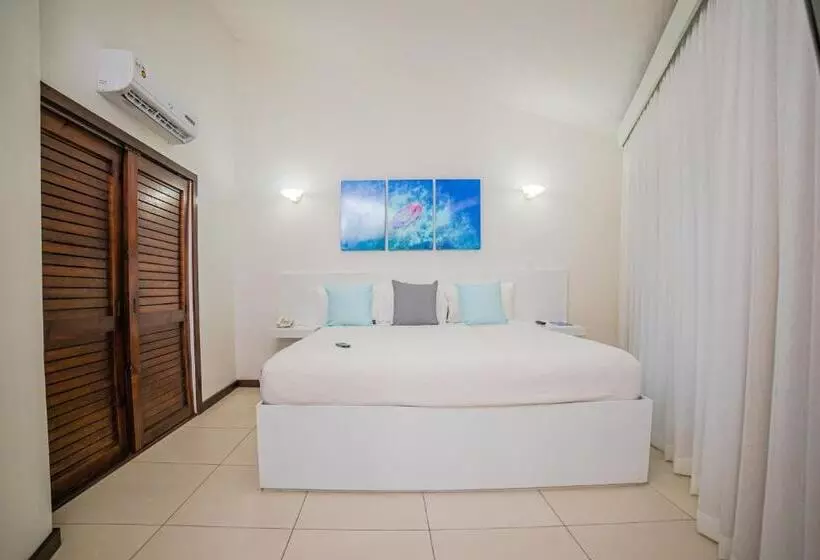 Paradise Beach Hotel & Resort