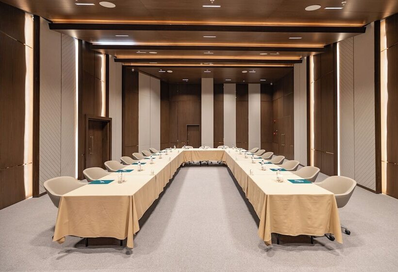 فندق Qlusive - Adults Only+12