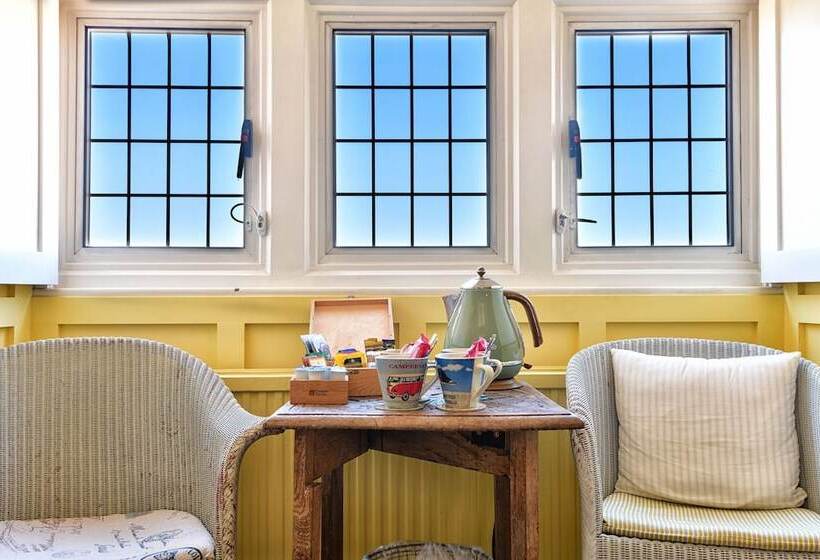 호텔 The Beach House