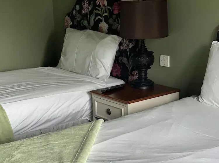 Otel The Old Red Lion Inn