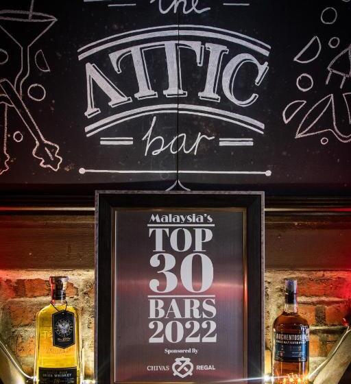 هتل Travel Hub Guesthouse