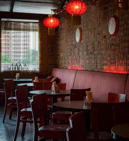 هتل Travel Hub Guesthouse