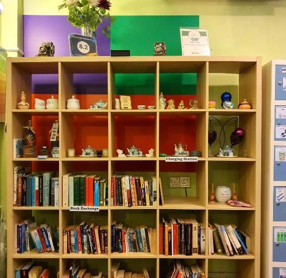 هتل Travel Hub Guesthouse