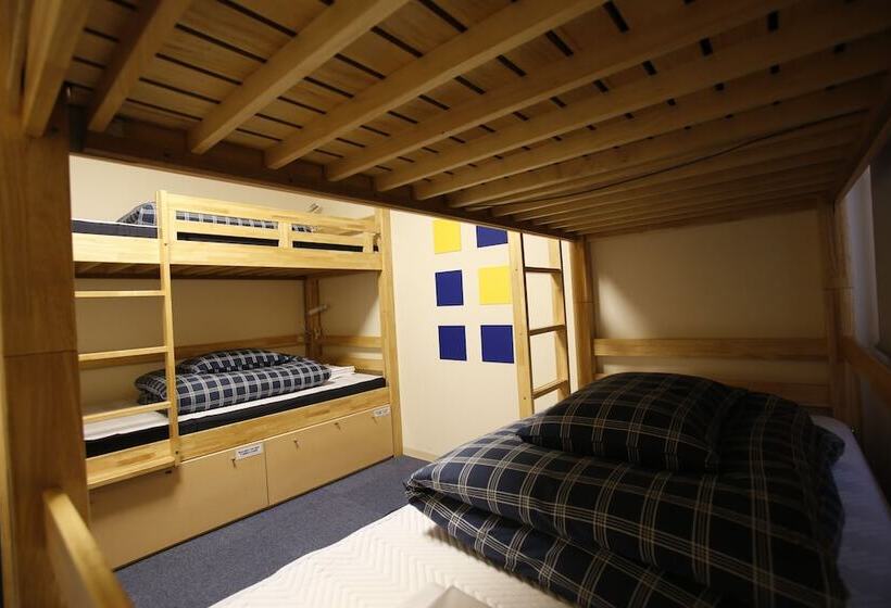 Backpackers Hostel K S House Hiroshima