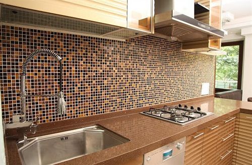 Laurent & Benon Suites Santacruz East