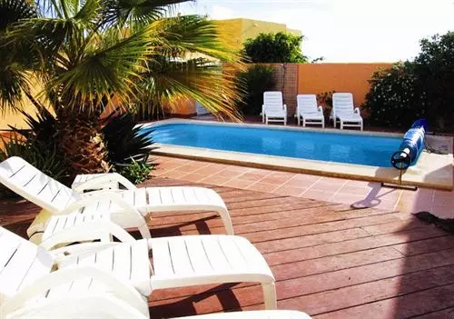 Laurent & Benon Suites Santacruz East