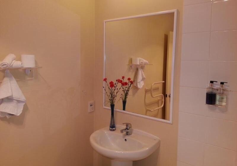 Мотель New Castle Motor Lodge