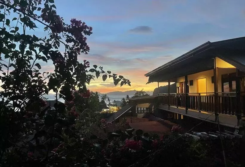 膳宿费 Novie S Tourist Inn