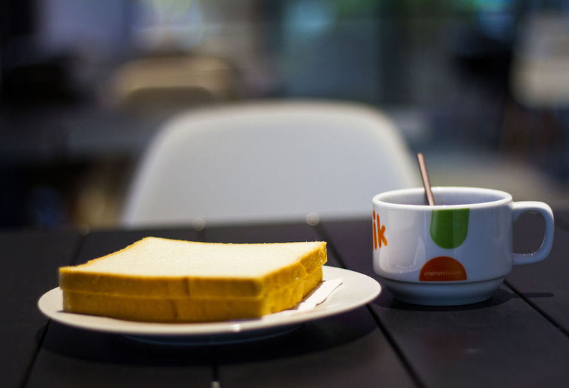 فندق Urban Styles Hitz Kuta