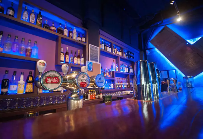 Raintr33 Hotel Singapore