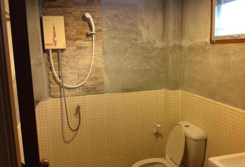 צימר Waikiki Beach Garden Resort