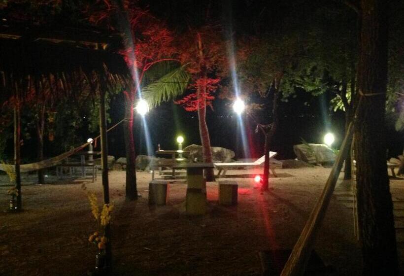 צימר Waikiki Beach Garden Resort