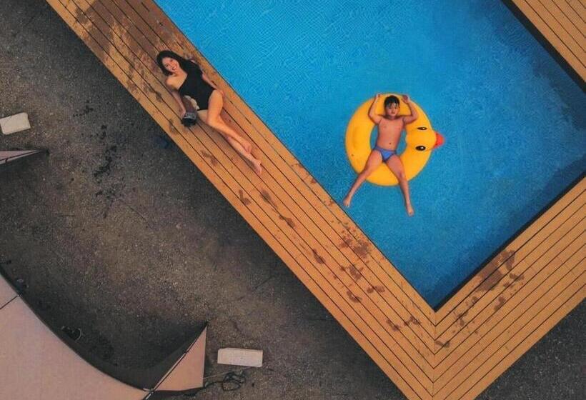 호텔 The X10 Nordic Tent And Glamping Pool Villa Khaoyai เขาใหญ่   Sha Certified