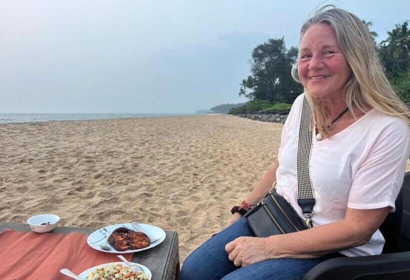 بنسيون Kizhunna Rock Beach House