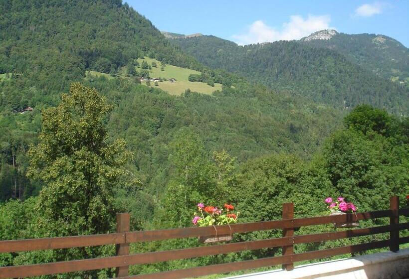 Bed and Breakfast L Horizon Des Alpes