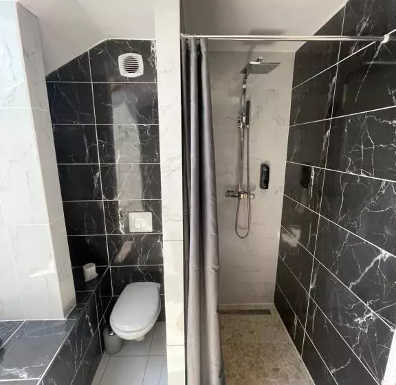 ベッドアンドブレックファースト Le Lodge Du Pichat