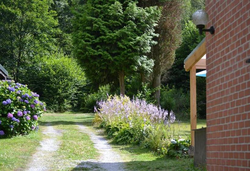 ベッドアンドブレックファースト The Little Paradise Naturist Only!