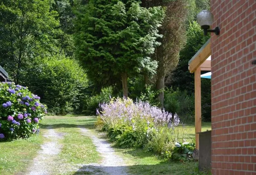 ベッドアンドブレックファースト The Little Paradise Naturist Only!