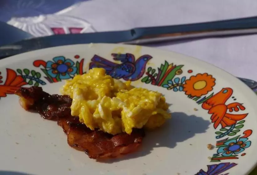 ベッドアンドブレックファースト The Little Paradise Naturist Only!