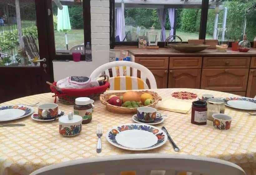 ベッドアンドブレックファースト The Little Paradise Naturist Only!