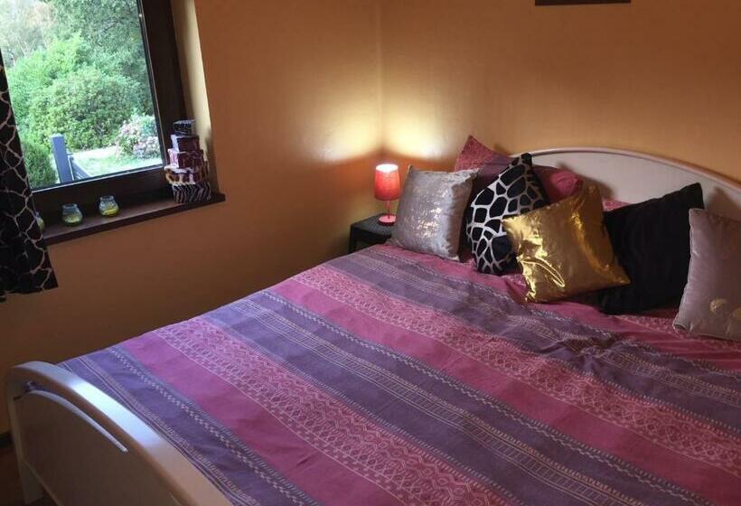 ベッドアンドブレックファースト The Little Paradise Naturist Only!