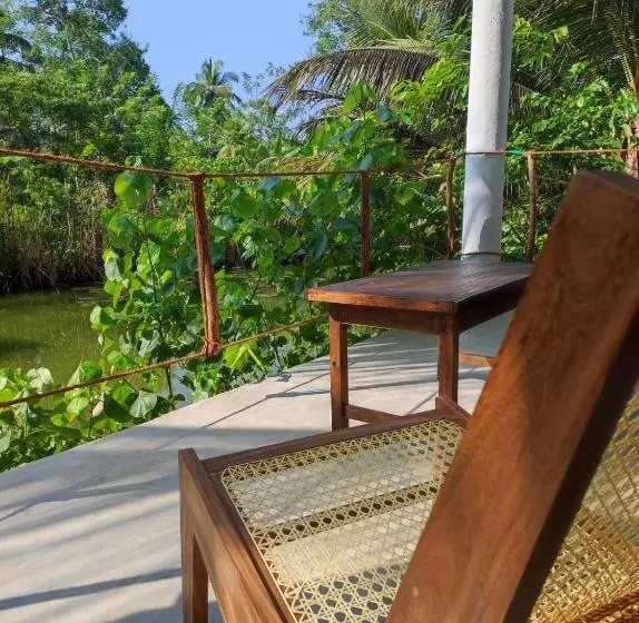 ホテル Ekuku Lake Houses