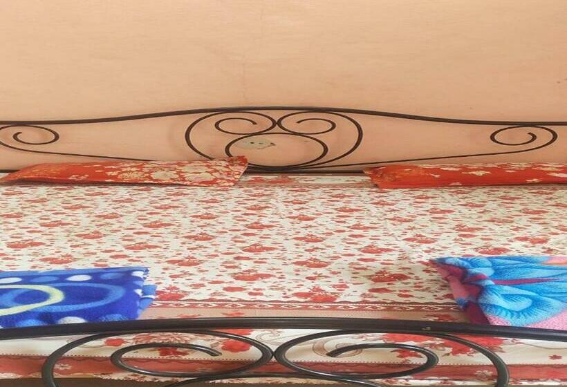 בית מלון כפרי Sai Dham, Mandu