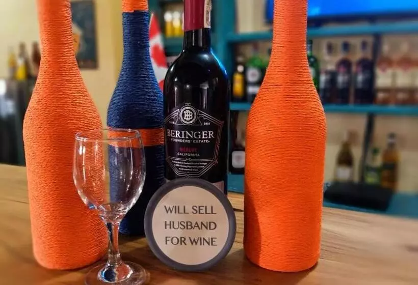 Hotelli Smallfry S Beach Resort