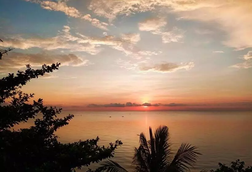 Hotelli Smallfry S Beach Resort