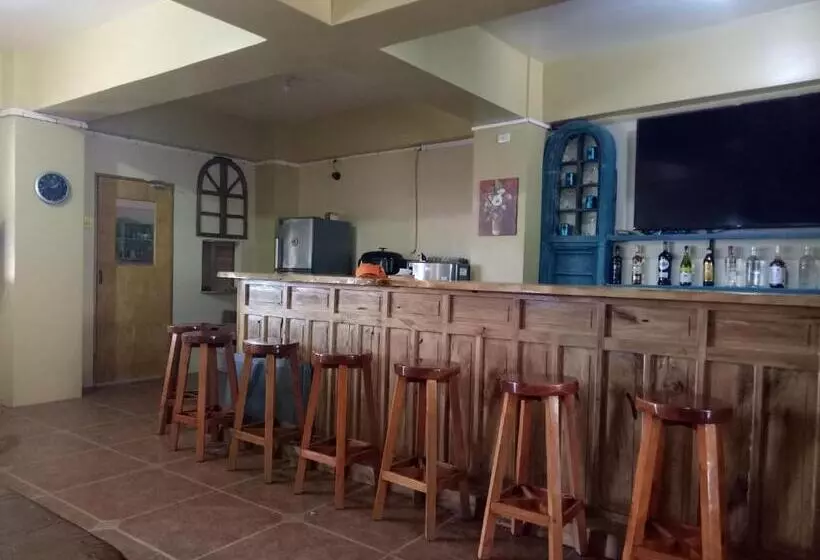 Hotelli Smallfry S Beach Resort