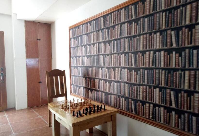 فندق Smallfry S Beach Resort