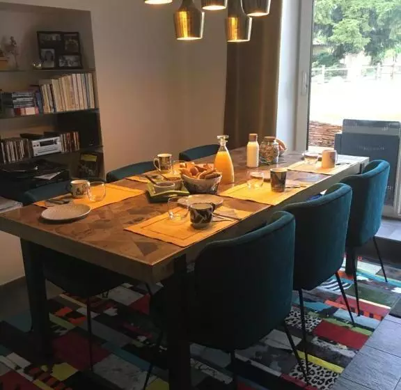 B&b Insolite Entre Lyon Et Aéroport