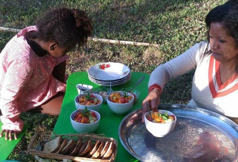 مبيت وإفطار 4 Pohon   Les 4 Arbres