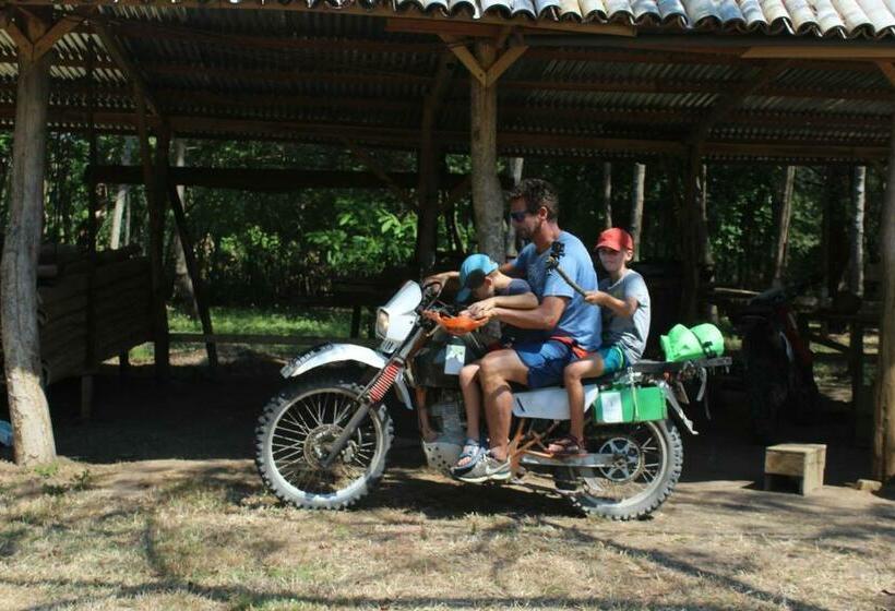 مبيت وإفطار 4 Pohon   Les 4 Arbres