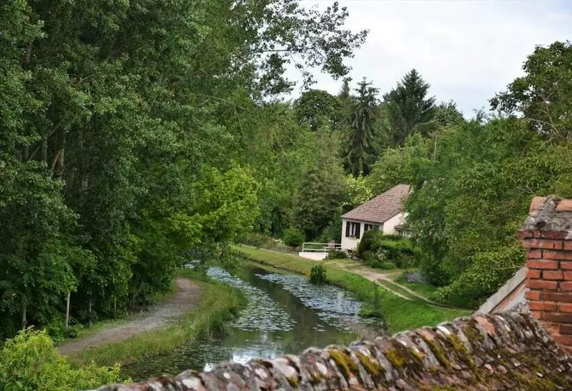 ベッドアンドブレックファースト Chambres D Hôtes Châtres Sur Cher