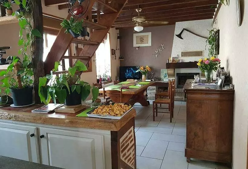 ベッドアンドブレックファースト Chambres D Hôtes Châtres Sur Cher