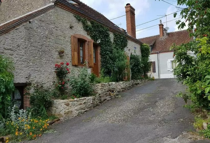 ベッドアンドブレックファースト Chambres D Hôtes Châtres Sur Cher