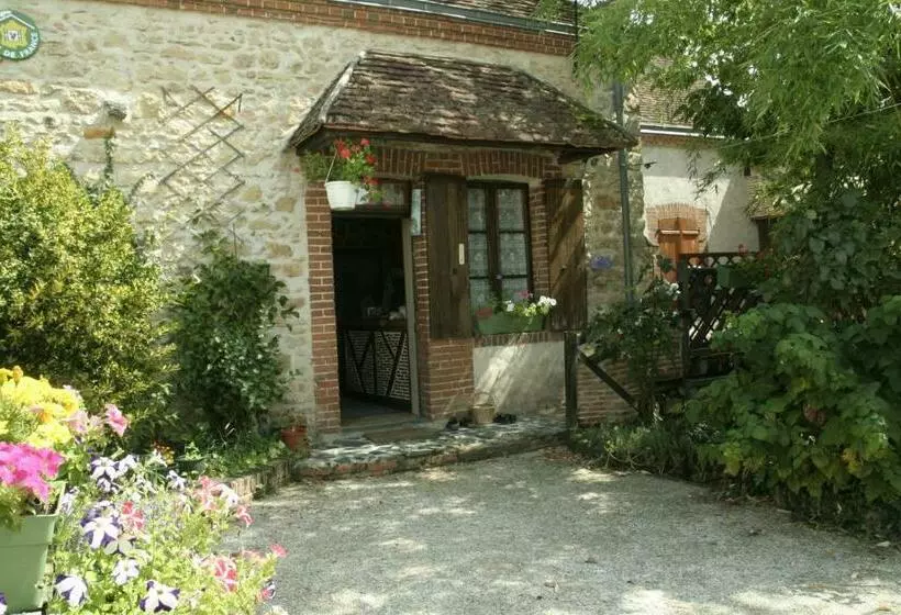 ベッドアンドブレックファースト Chambres D Hôtes Châtres Sur Cher