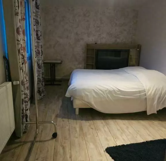 Aamiaismajoitus (B&B) Chambres Individuelles Avec Cuisine Commune