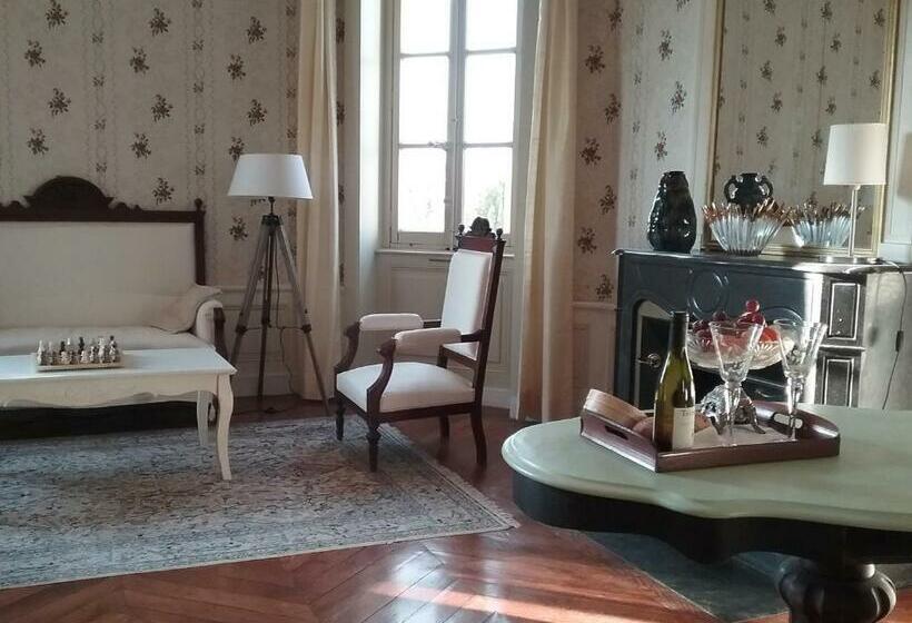 مبيت وإفطار Château De Prety   Maison D Hôtes