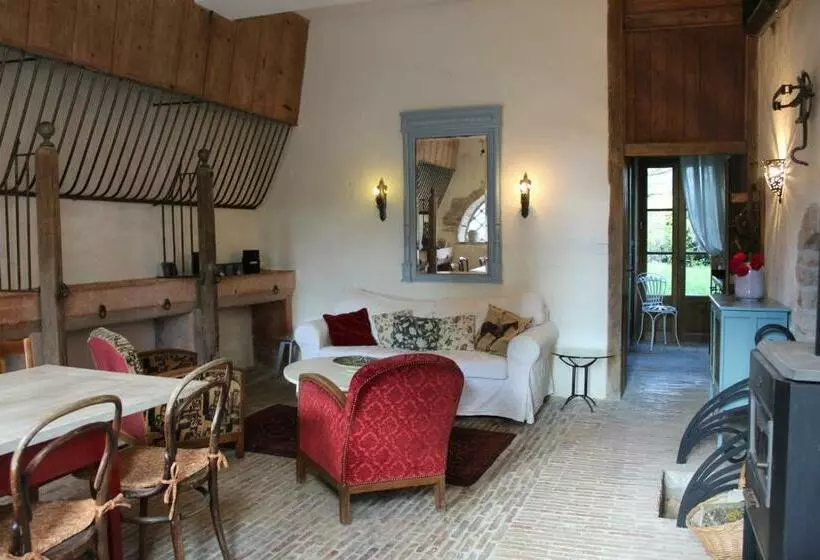 Aamiaismajoitus (B&B) Château De Prety   Maison D Hôtes