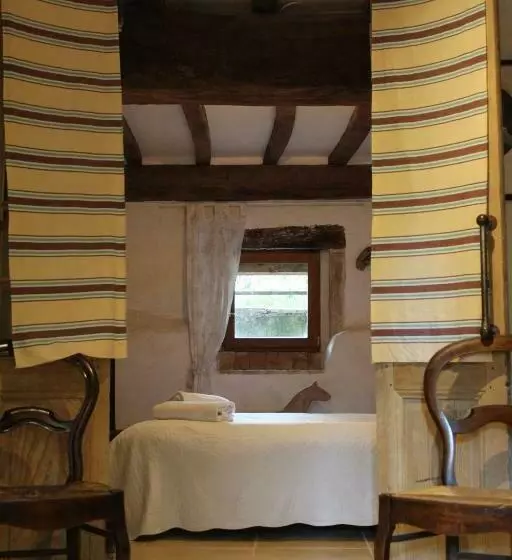 Aamiaismajoitus (B&B) Château De Prety   Maison D Hôtes