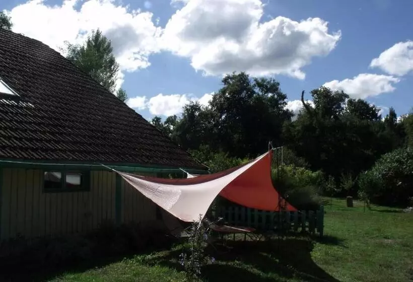 Aamiaismajoitus (B&B) Les Hôtes Landes