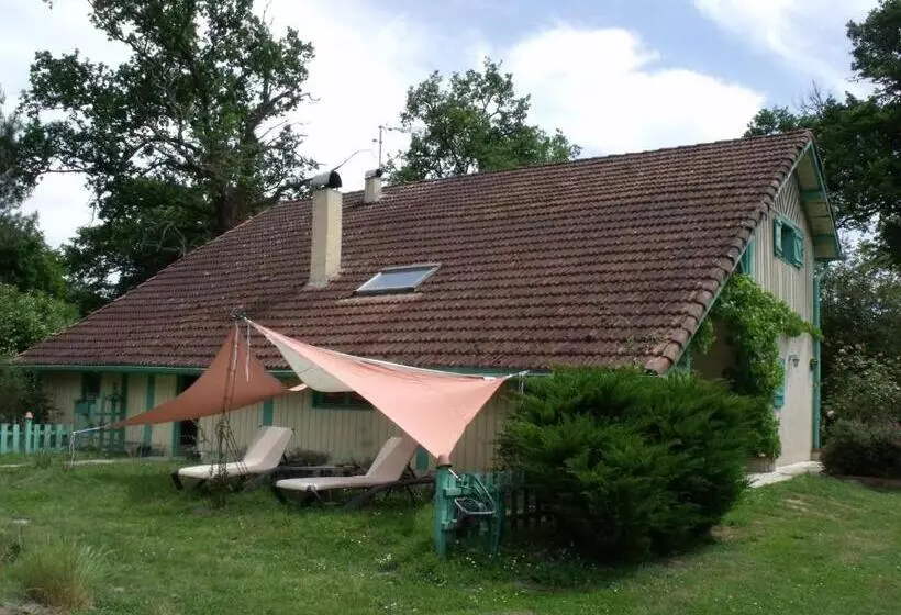 Aamiaismajoitus (B&B) Les Hôtes Landes