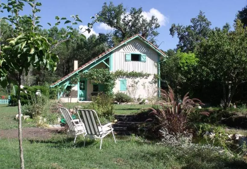 Aamiaismajoitus (B&B) Les Hôtes Landes