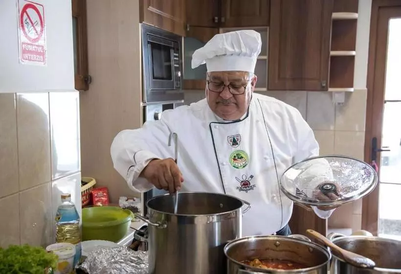 Aamiaismajoitus (B&B) Saciova Hills