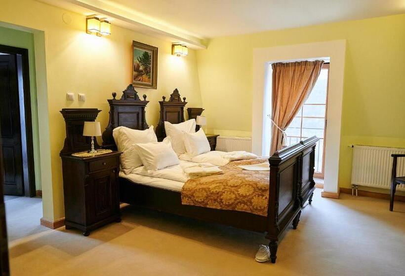 ベッドアンドブレックファースト Saciova Hills