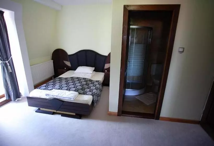 Aamiaismajoitus (B&B) Saciova Hills